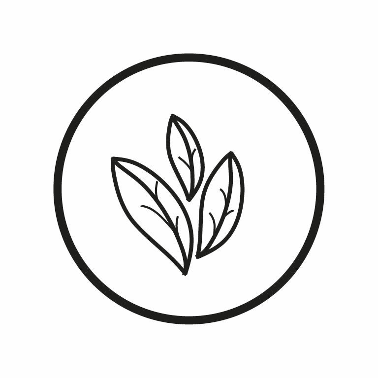 Onze hondenshampoo is 98% natuurlijk en vegan. 98% natural and vegan dog shampoo. Unique formula. Reduces itchy and irritated dog skin